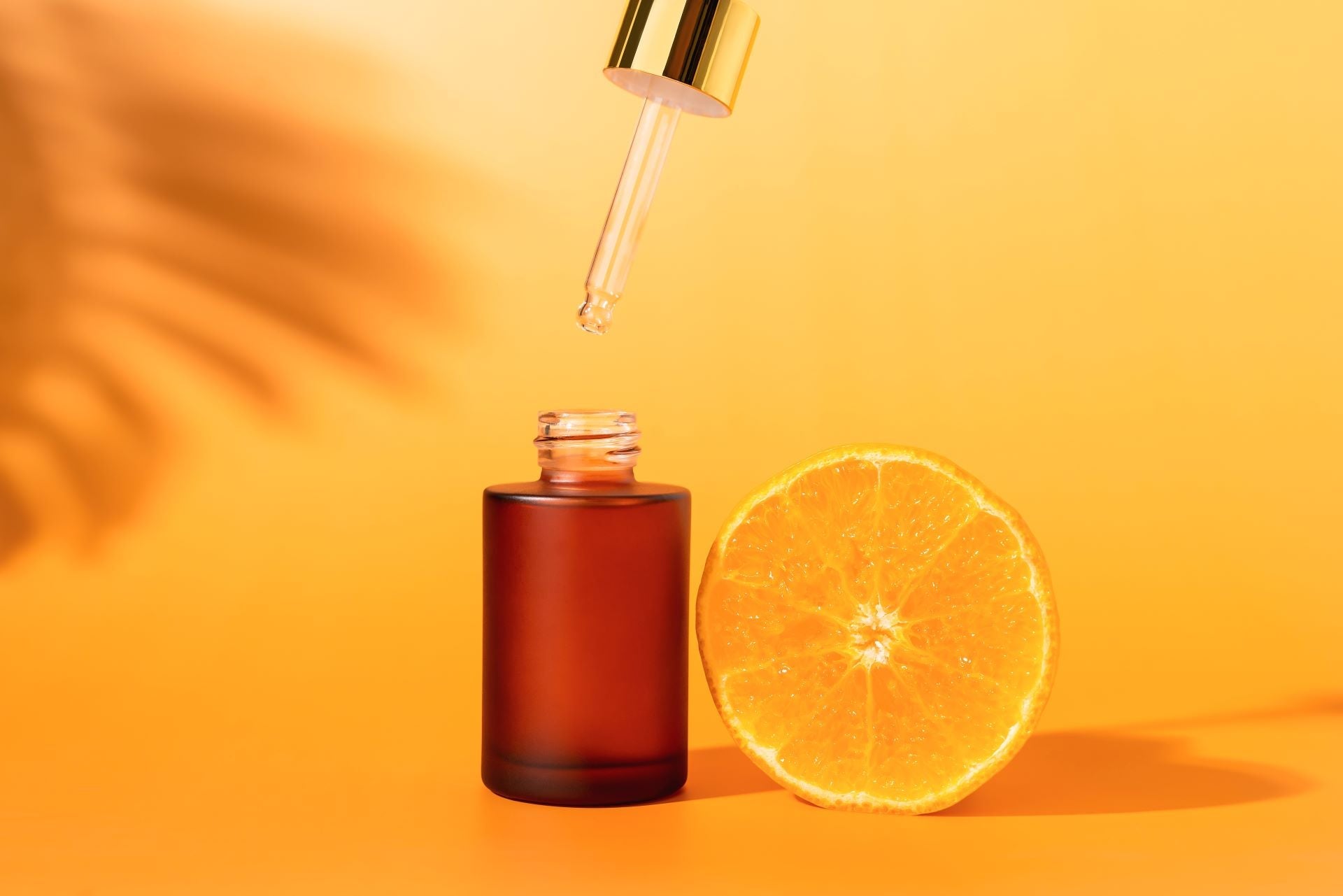 The Science Behind Nureo's Vitamin C Serum for Brighter Skin - Nuréo